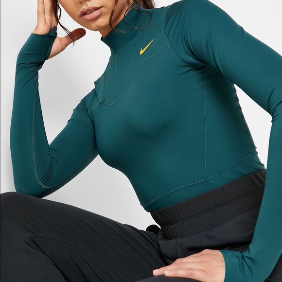 nike hypercool bodysuit